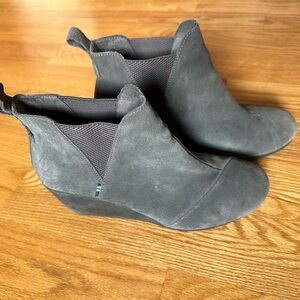 TOMS Kelsey Gray Wedge Boots